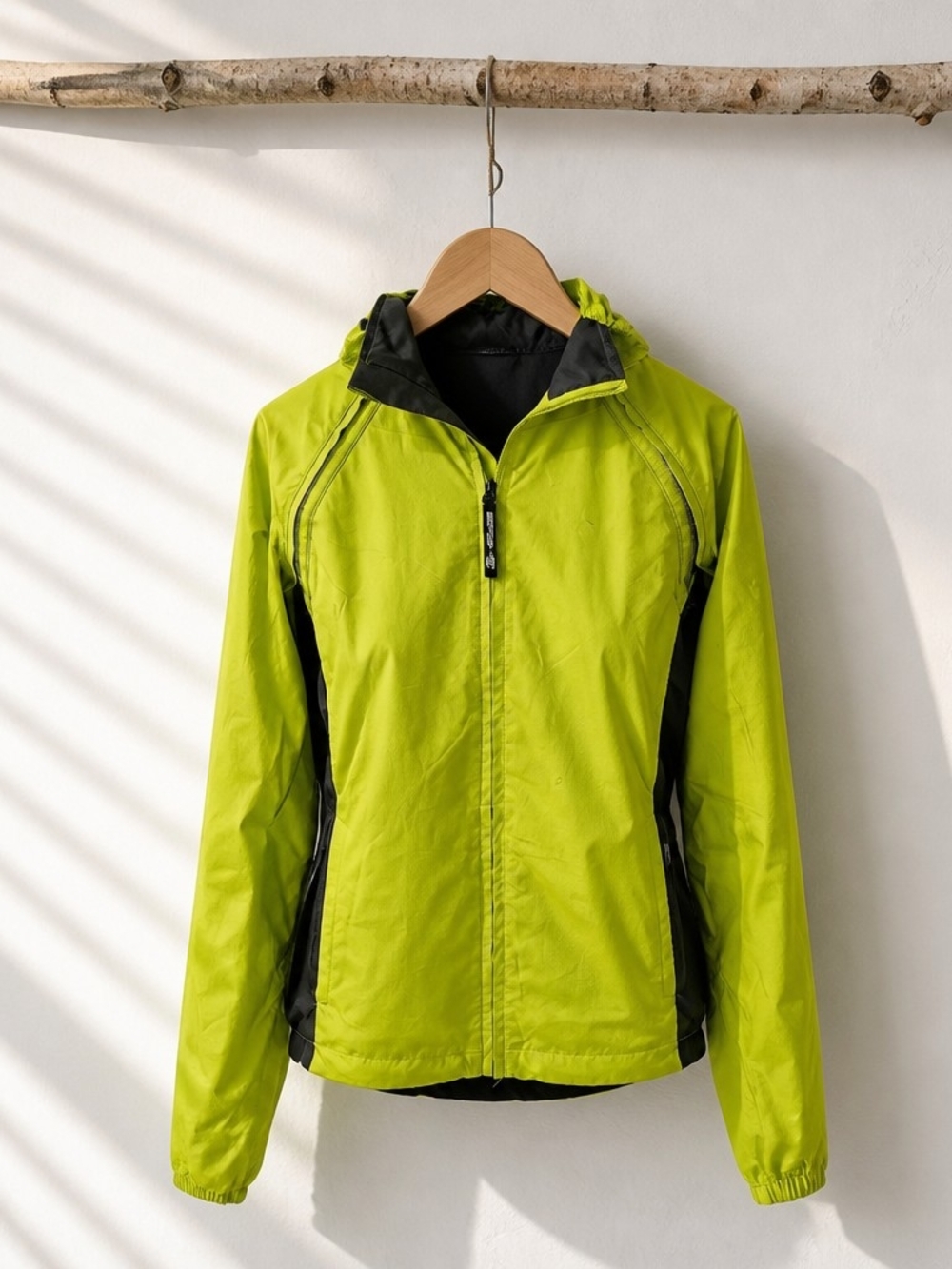 Novara Lime Green Cycling Jacket